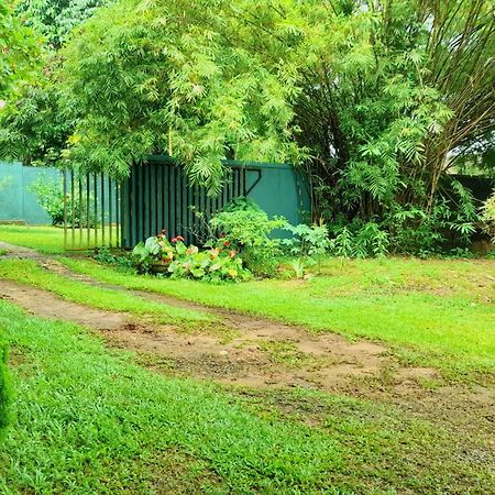 Madara Hotel Horana Extérieur photo