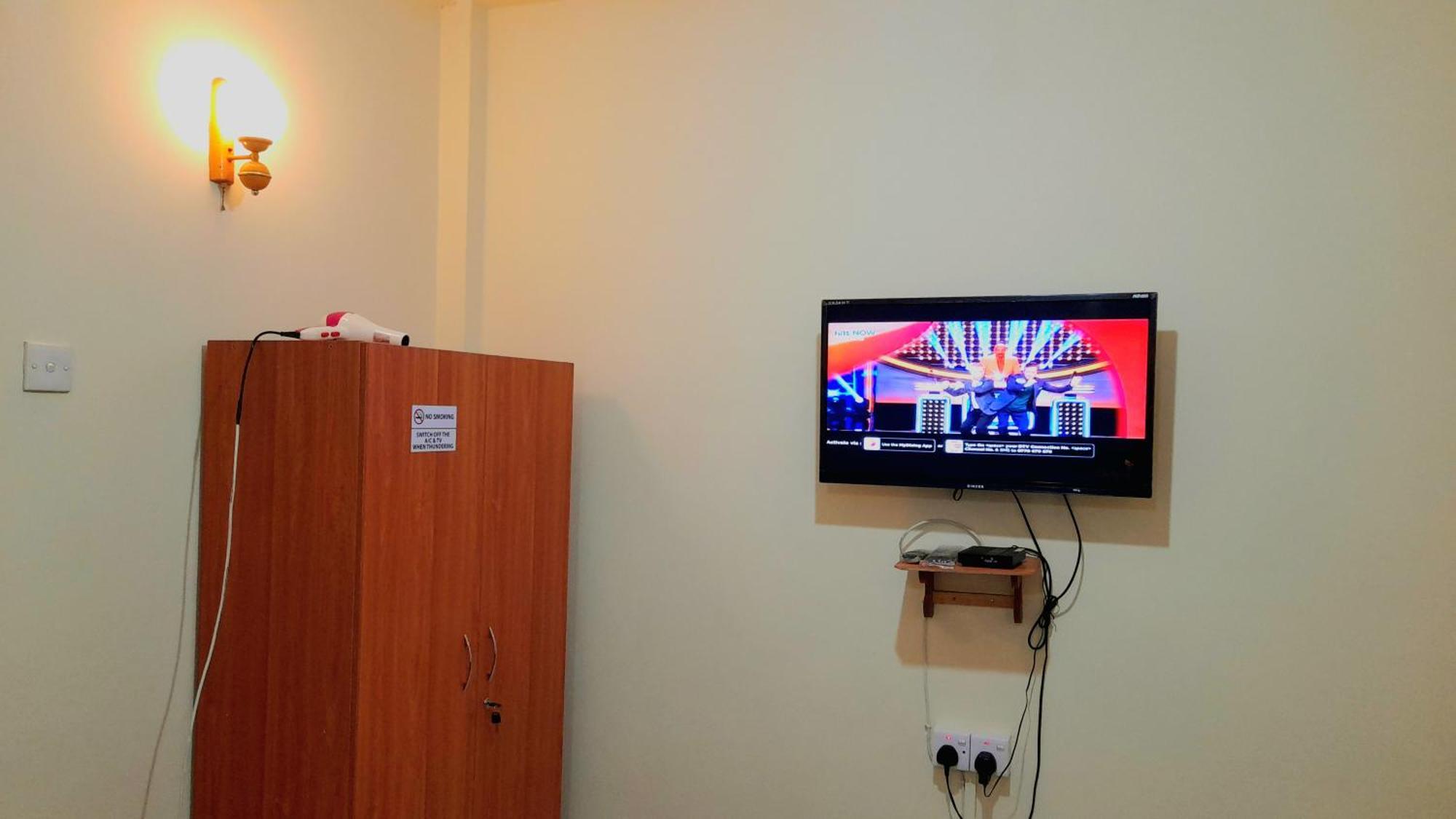 Madara Hotel Horana Extérieur photo