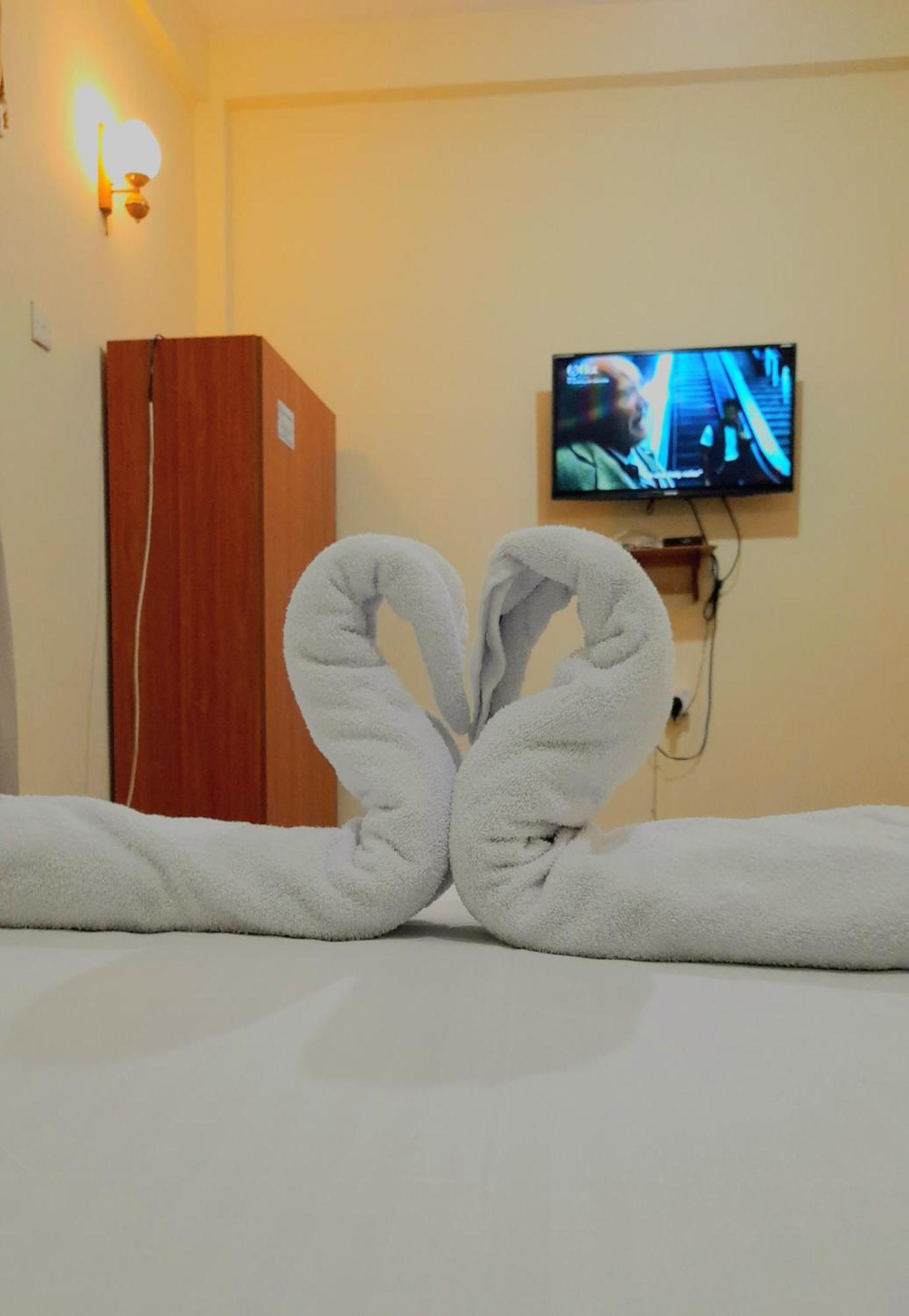 Madara Hotel Horana Extérieur photo