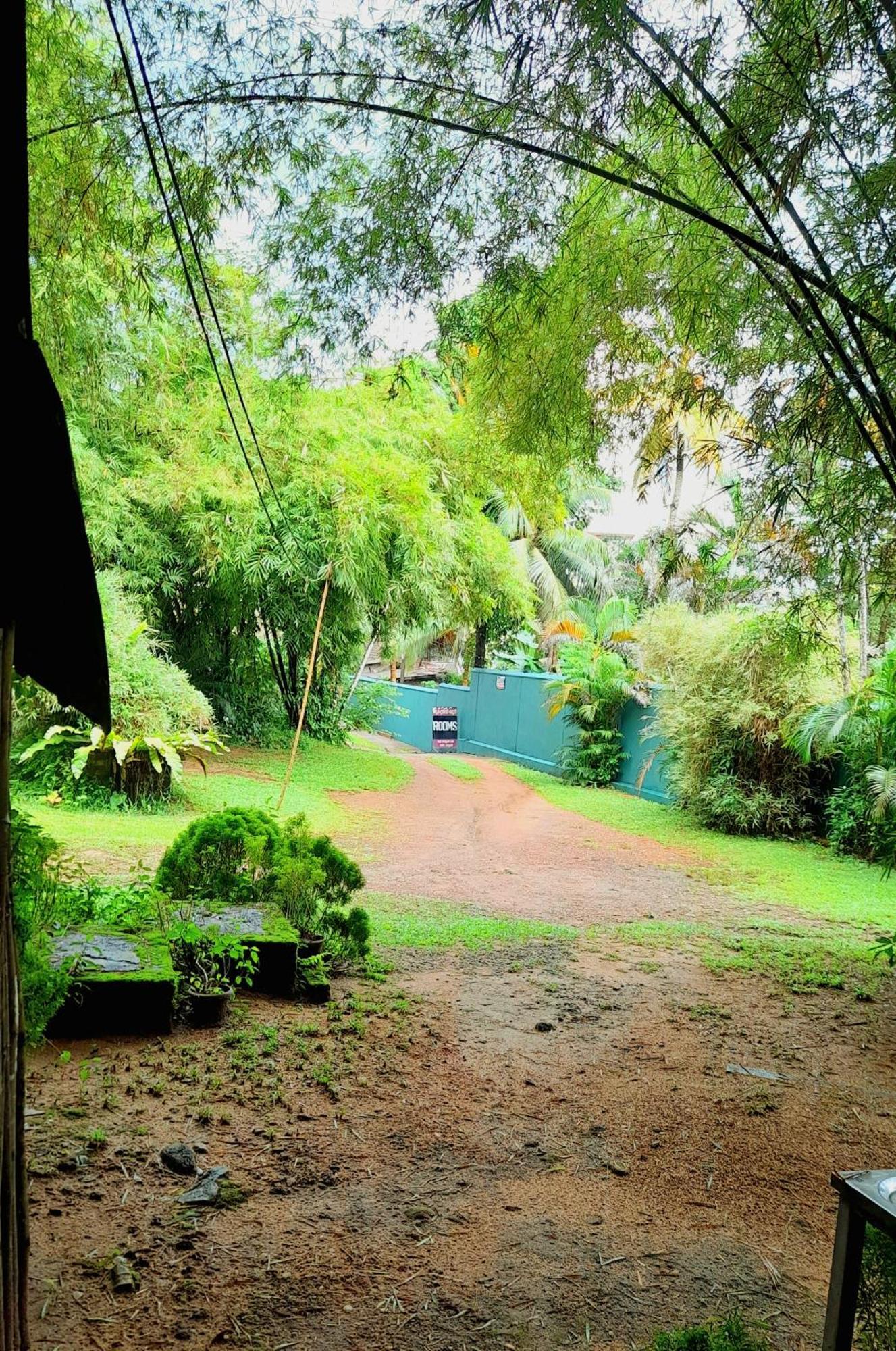 Madara Hotel Horana Extérieur photo